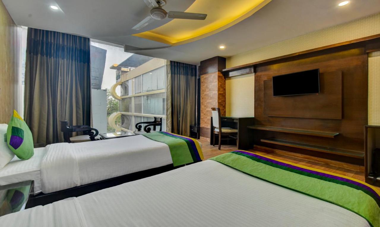 Treebo Elysee, Patel Nagar Dehradun Exterior photo